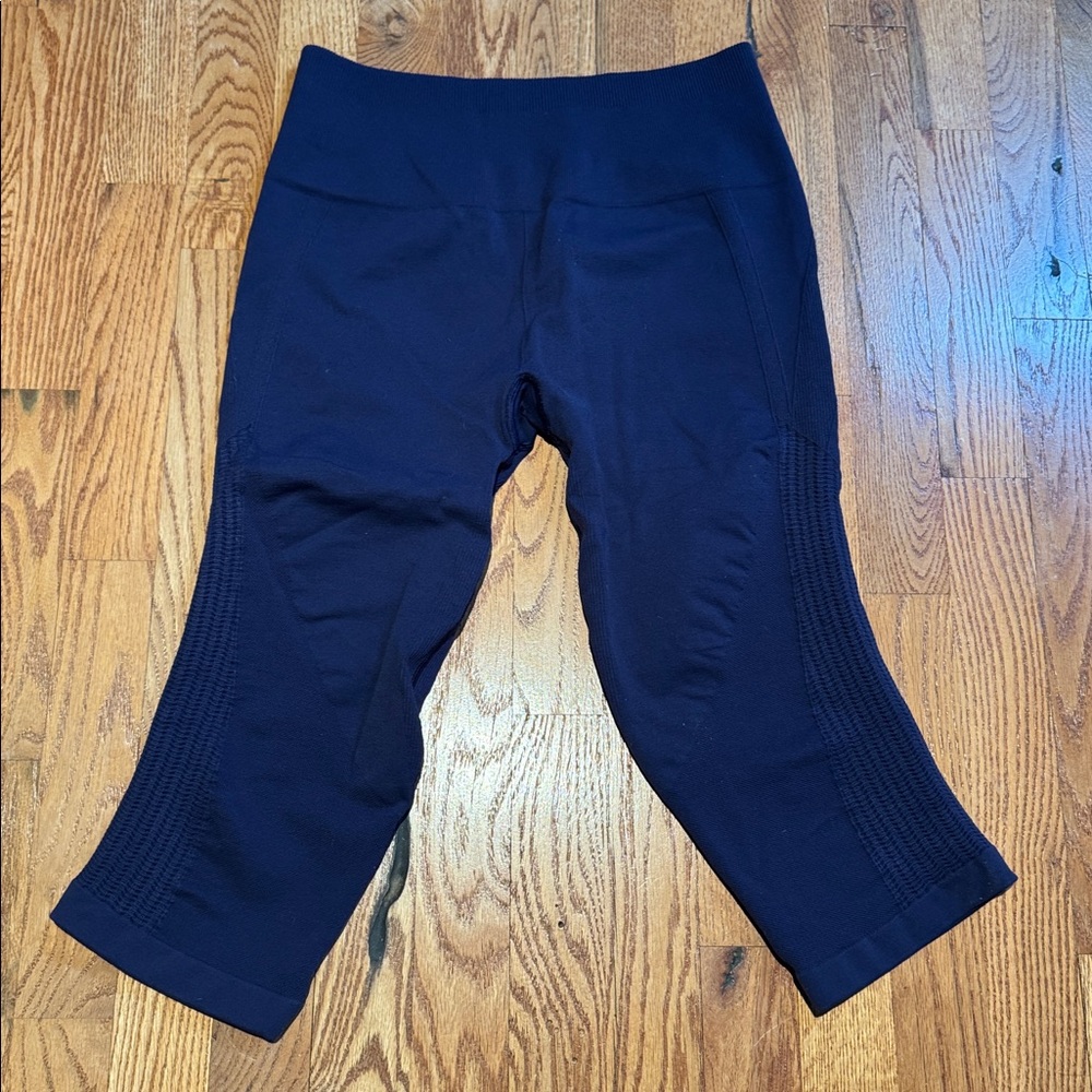 Lululemon Flow and Go Crop Hero Blue/navy size 4 - Picture 4 of 5